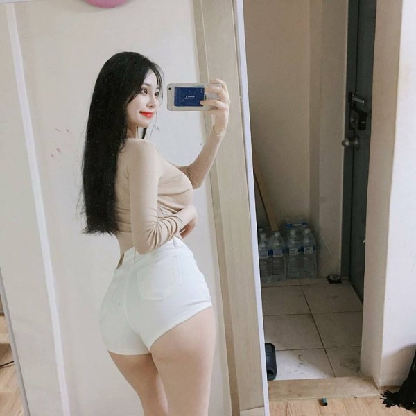김지윤