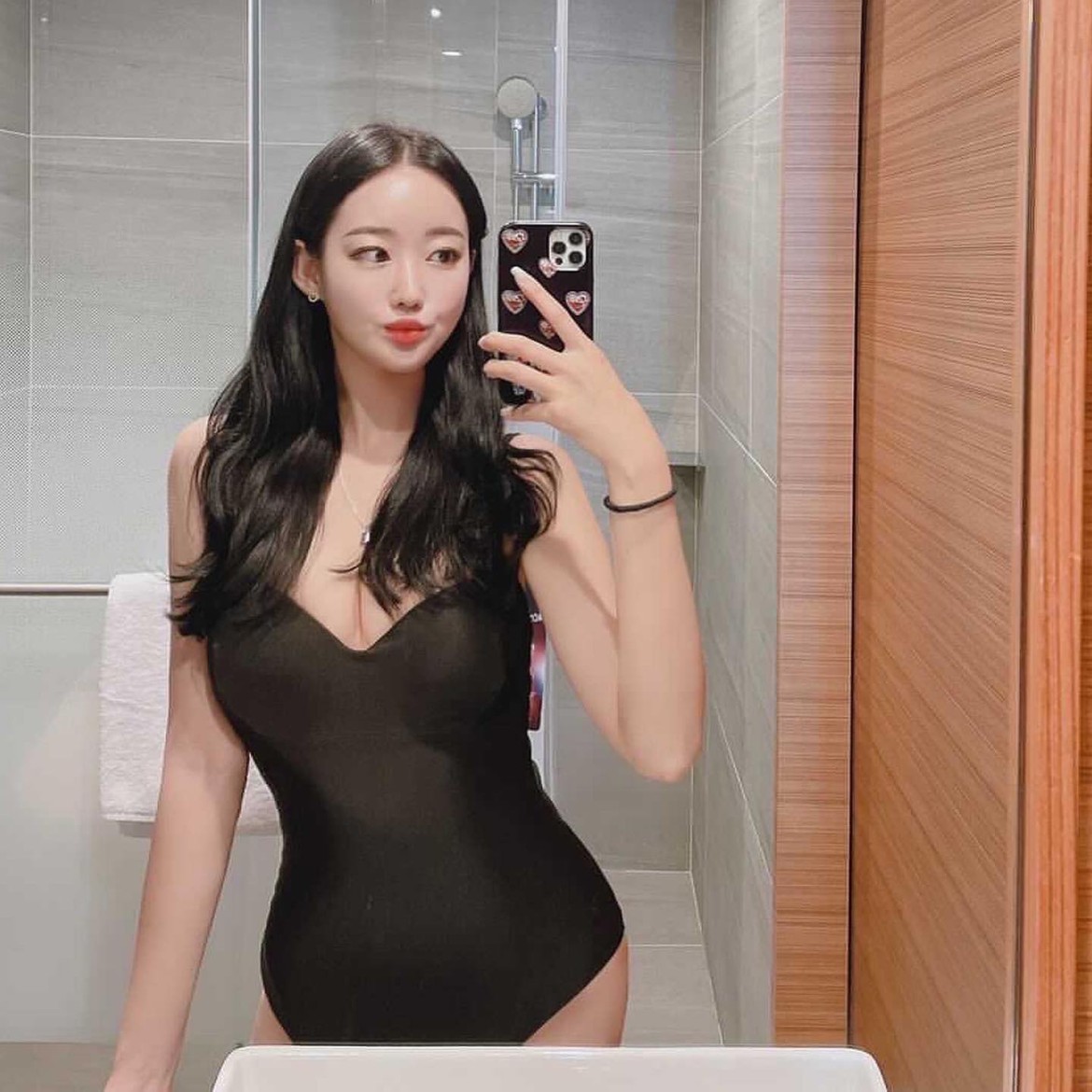 한지윤